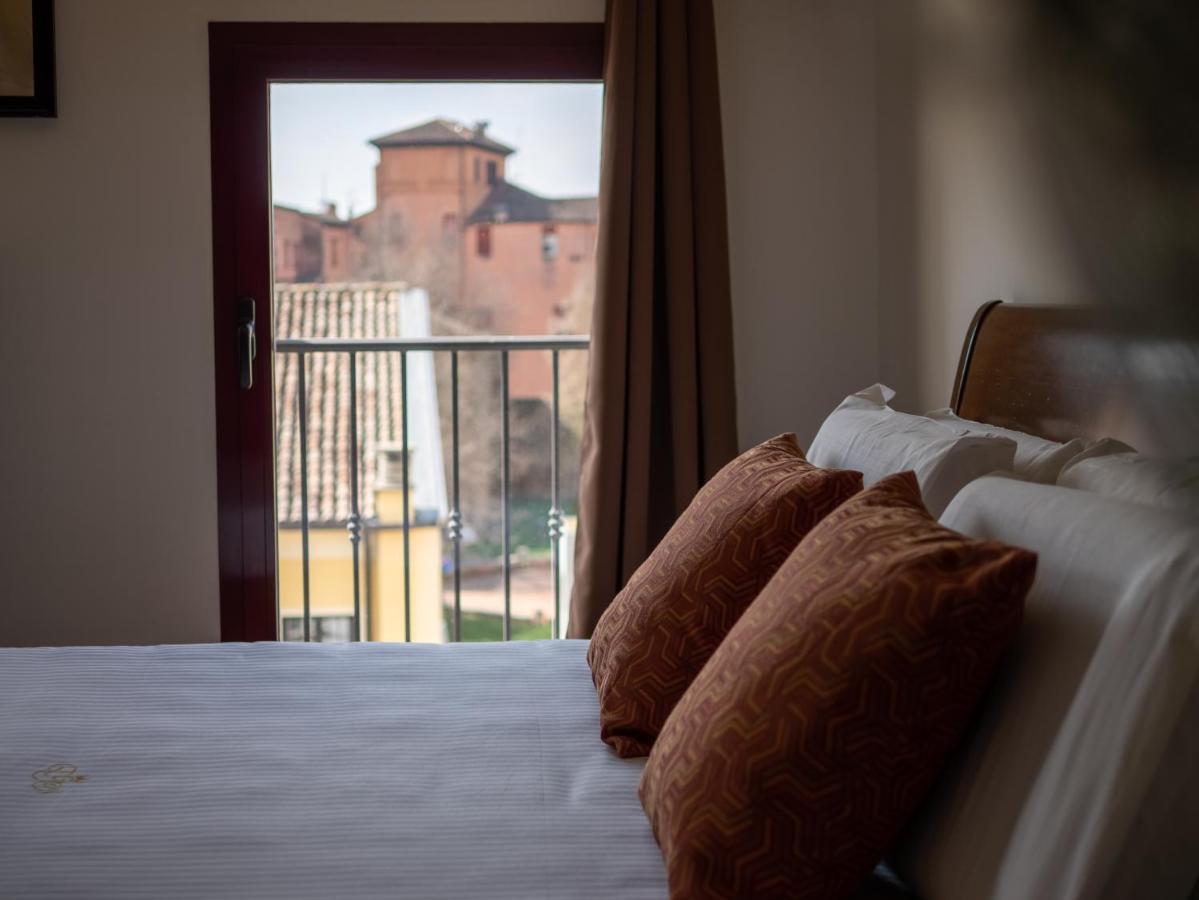 Ego' Residence Ferrara Buitenkant foto