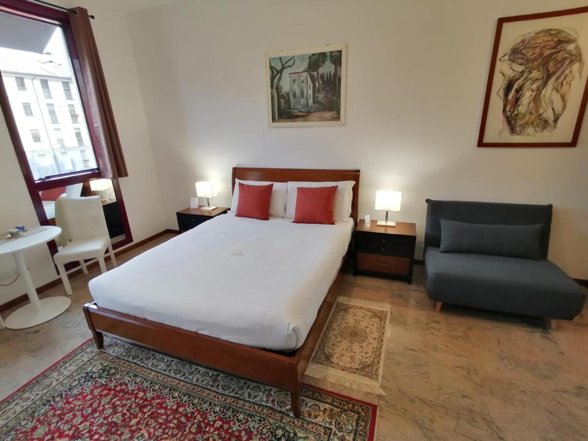 Ego' Residence Ferrara Buitenkant foto