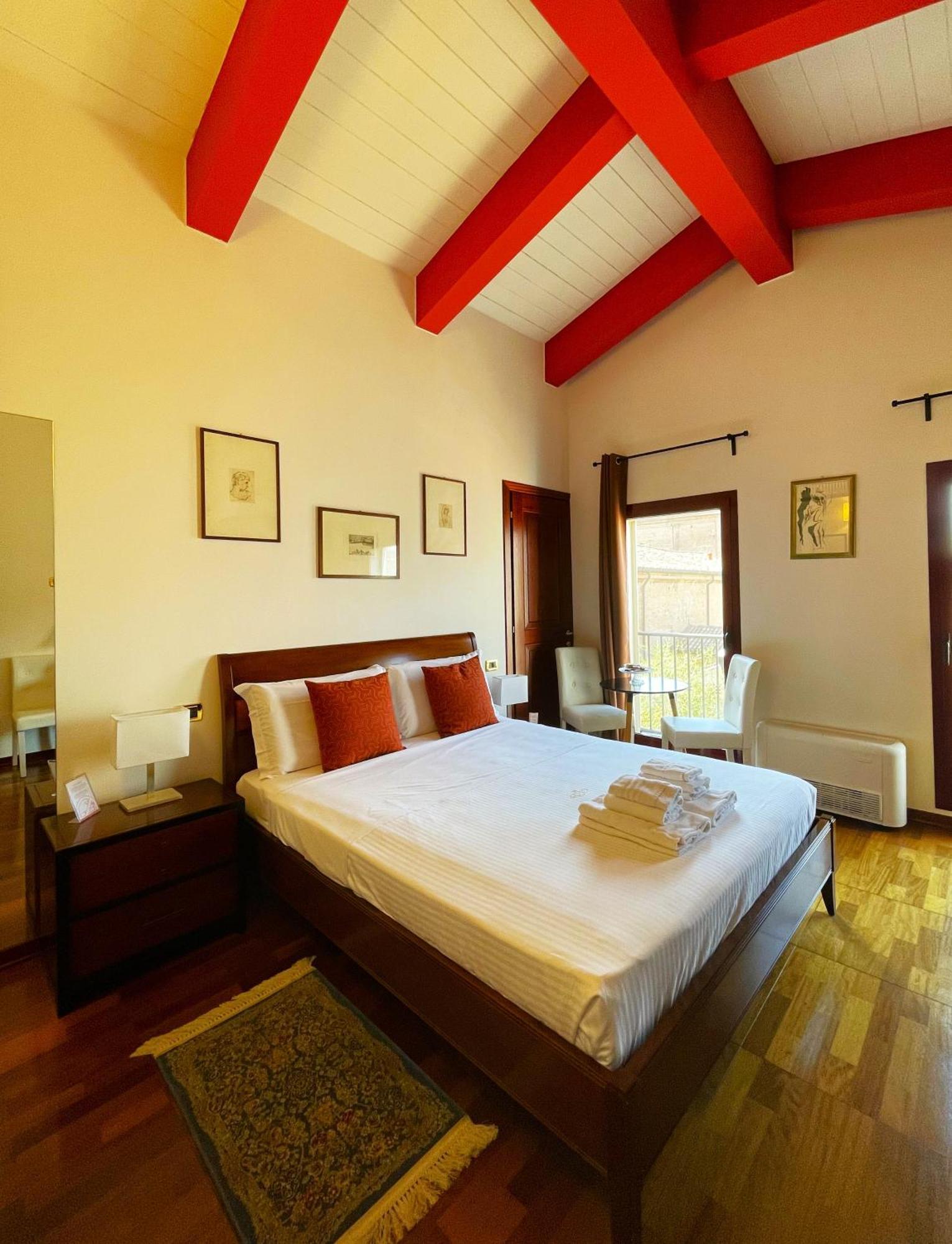Ego' Residence Ferrara Buitenkant foto