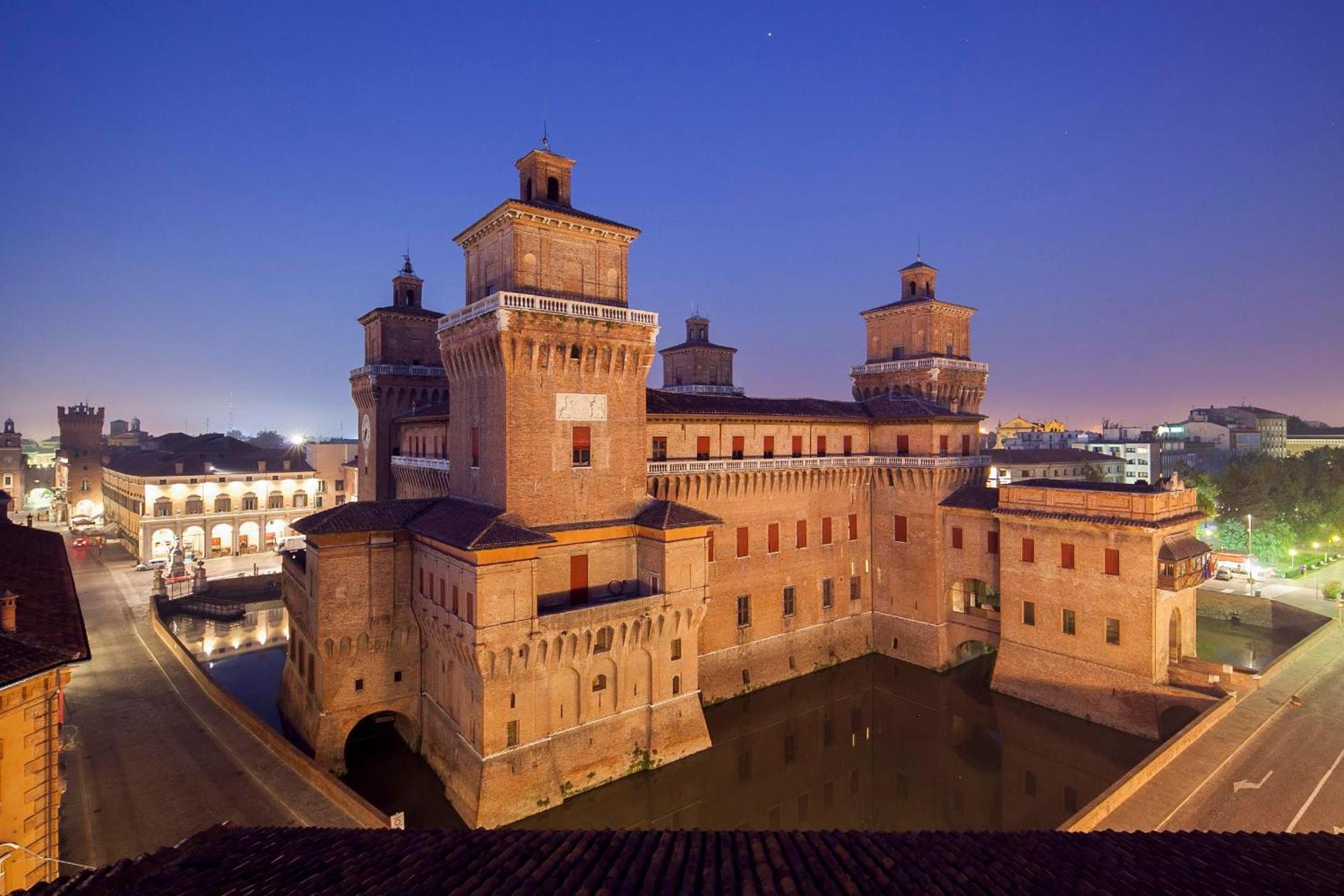 Ego' Residence Ferrara Buitenkant foto